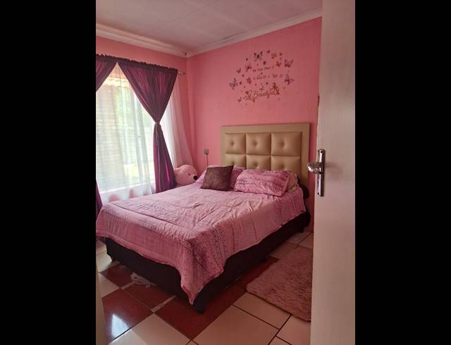 3 BEDROOM PROPERTY TO RENT IN MACKENZIE PARK